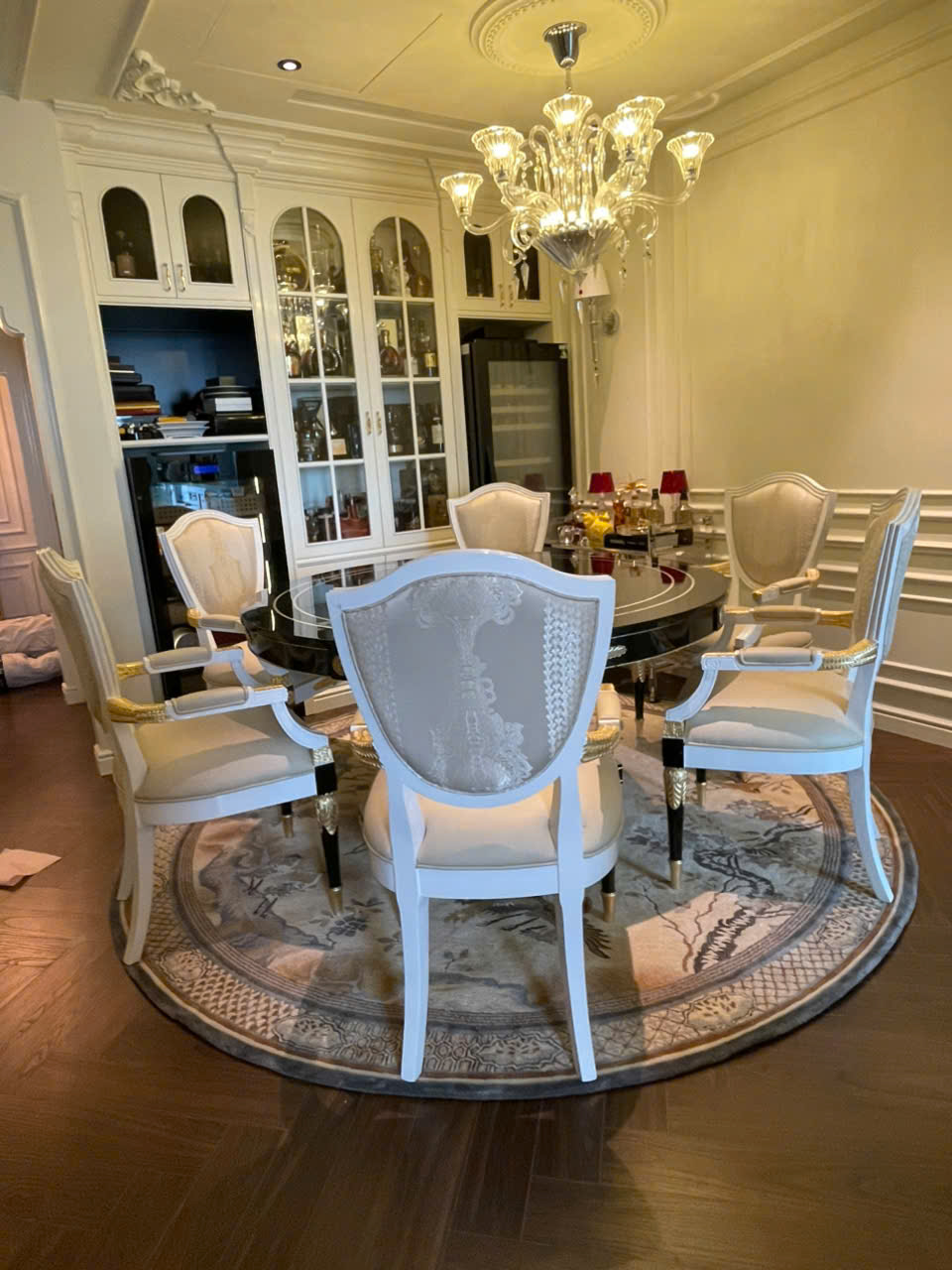 BỘ BÀN ĂN TRÒN CỔ ĐIỂN MALMAISON PHONG CÁCH Ý